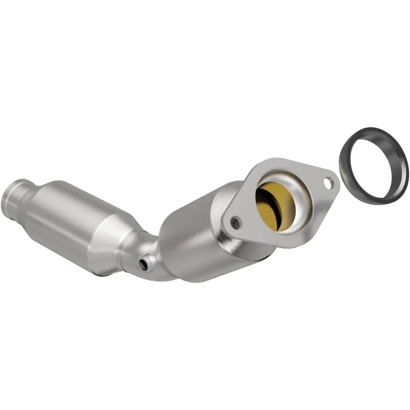 Magnaflow 12-15 Toyota Prius V L4 1.8L OEM Underbody Direct Fit Catalytic Converter
