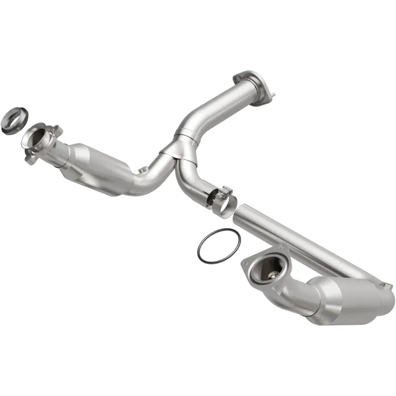 MagnaFlow Direct Fit Catalytic Converter 2007-2009 Chevy GMC Silverado Suburban Sierra Tahoe Yukon