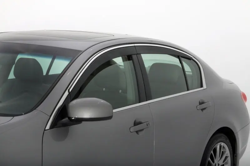 AVS 07-10 Infiniti G35 Low Profile Window Deflectors 4pc Smoke Chrome Trim