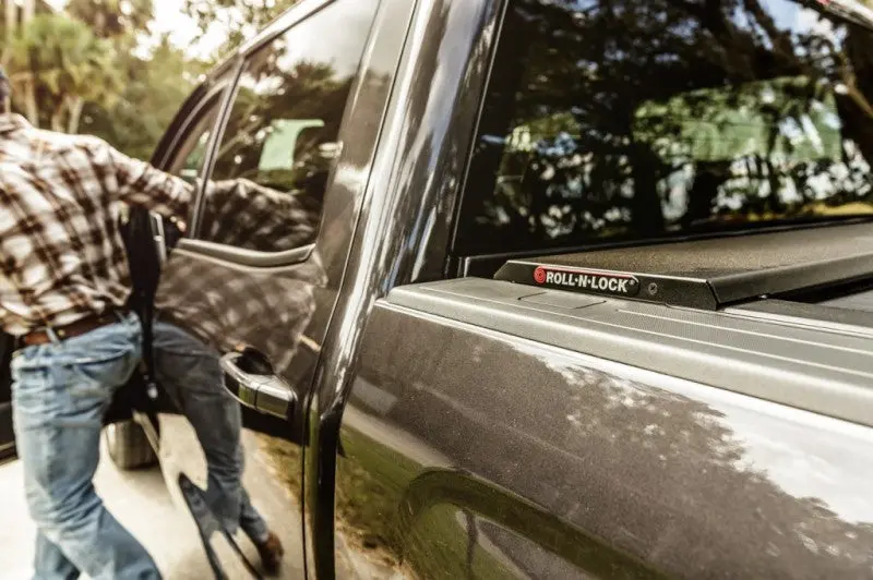 Roll-N-Lock 07-18 Toyota Tundra Crew Max Cab XSB 65in -Series Retractable Tonneau Cover