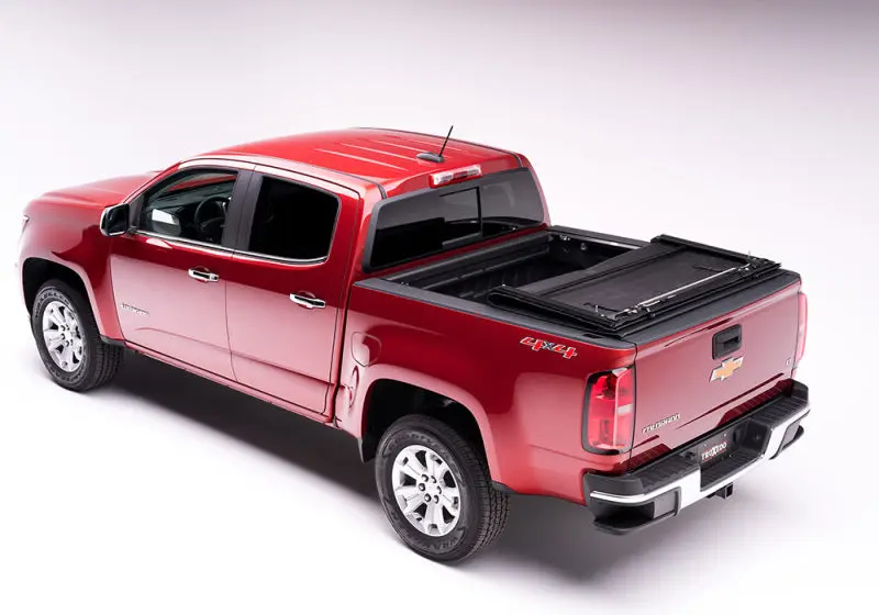 Truxedo Deuce Soft Folding Tonneau Cover 2023 GMC Canyon/Chevy Colorado 5ft 2in Bed